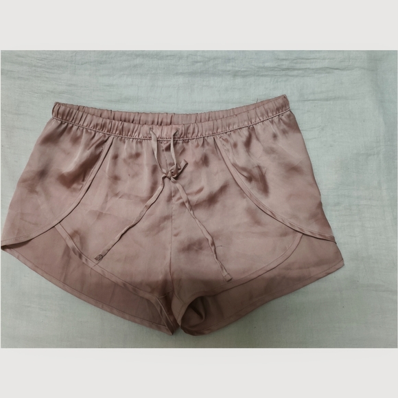 H\u0026M | Shorts | Hm Satin Hot Pants 